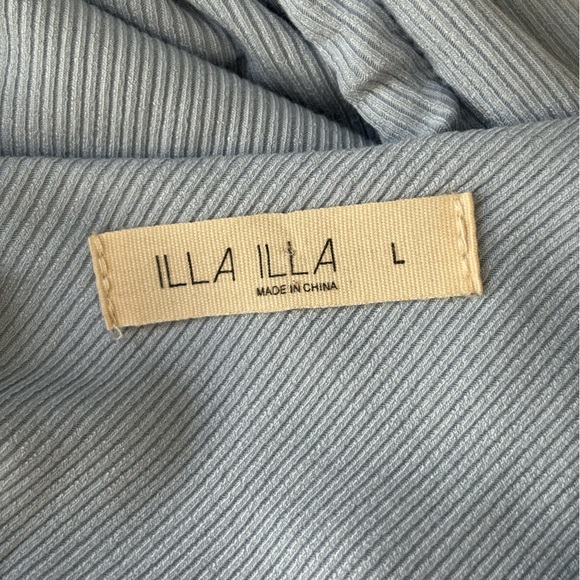 Blue backless crop top - Picture 3 of 3